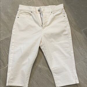 LOFT Women's White Capri Jeans